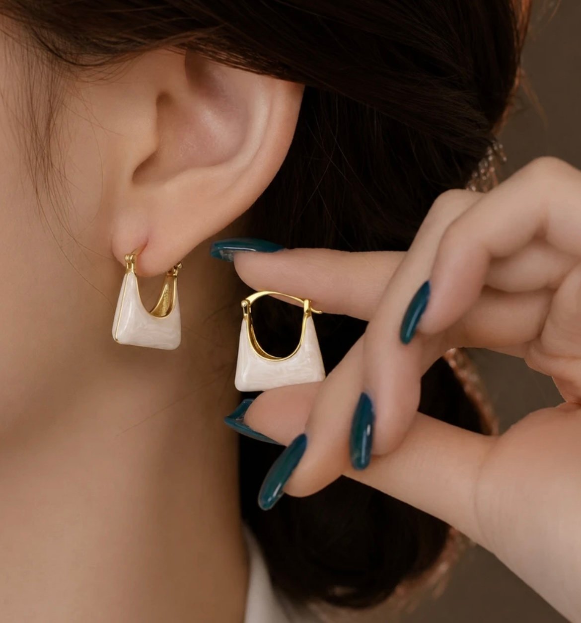 Korean -ER Pearl Alloy Stud Earring